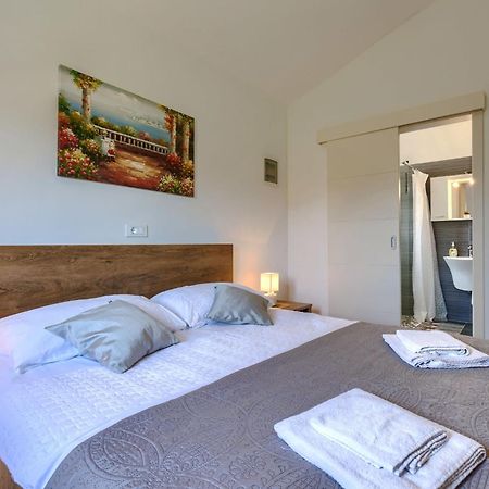 Holiday Home Villa Paliska By Interhome Poreč Exteriör bild
